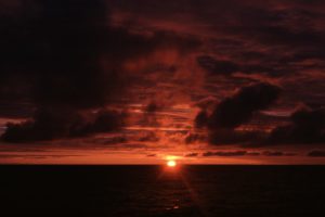 012-Sonnenuntergang-auf-hoher-See